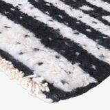 Black and White Rug - 274 x 218 cm