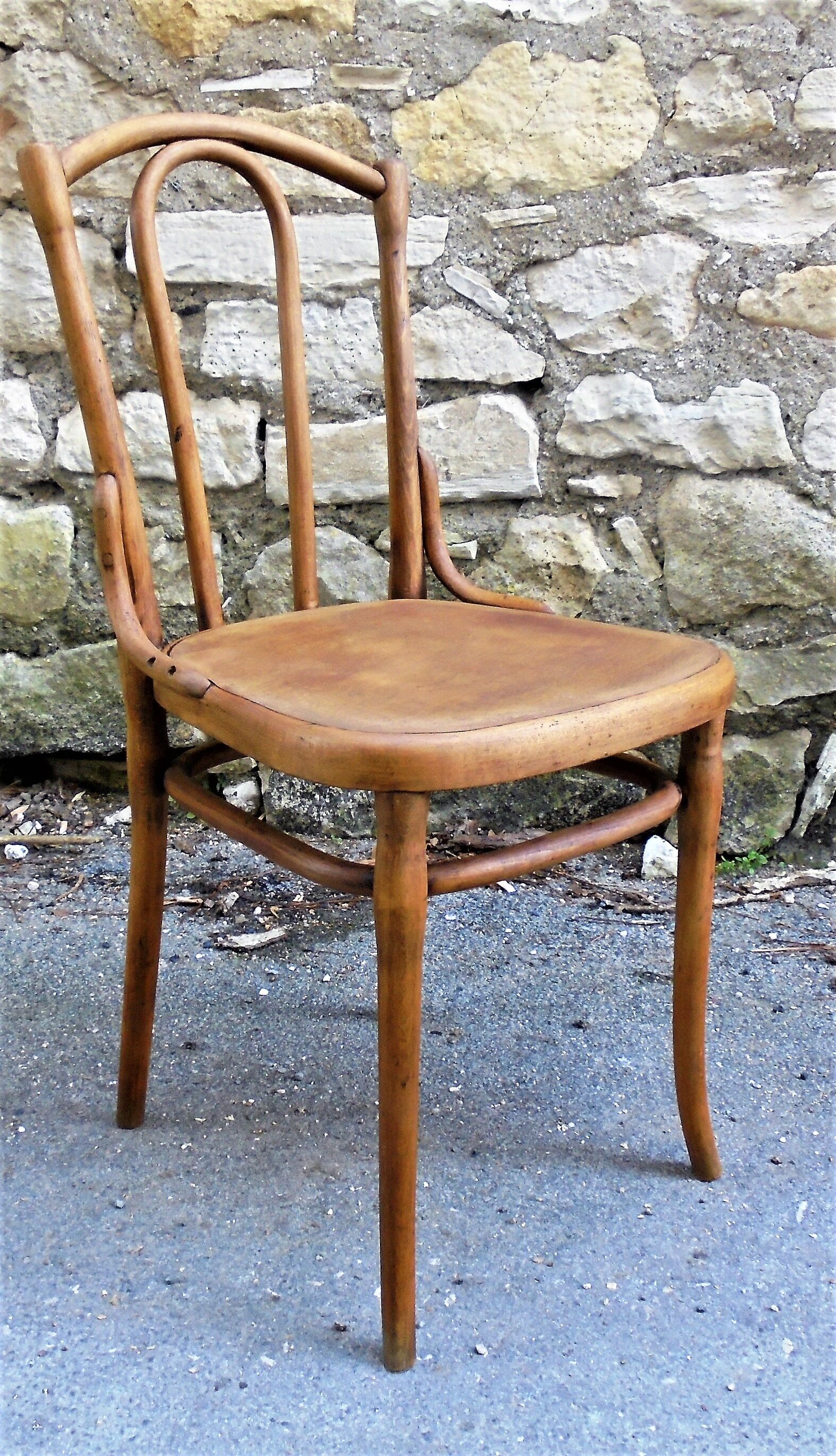 Thonet chair no. 56