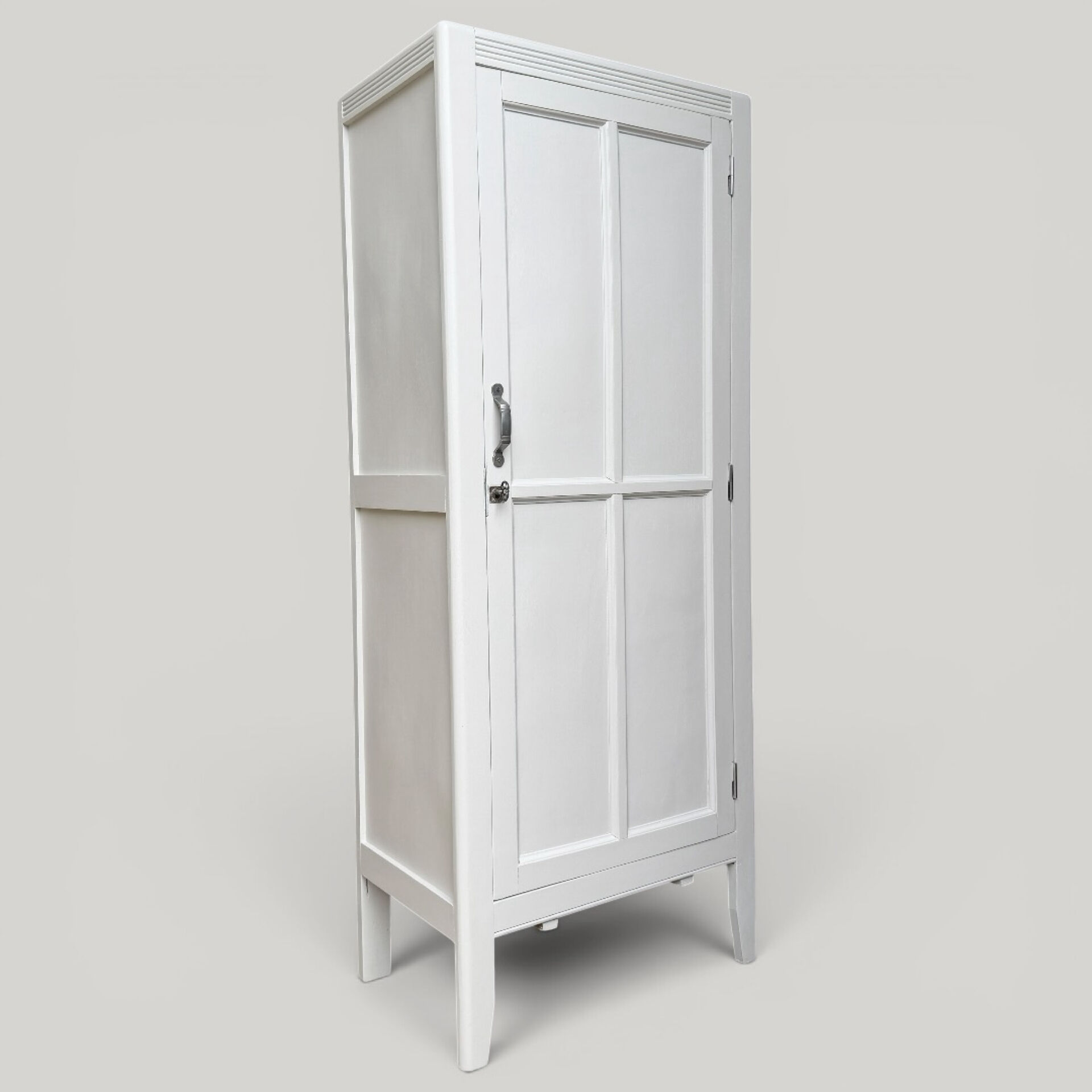 Armoire parisienne miniature ancienne