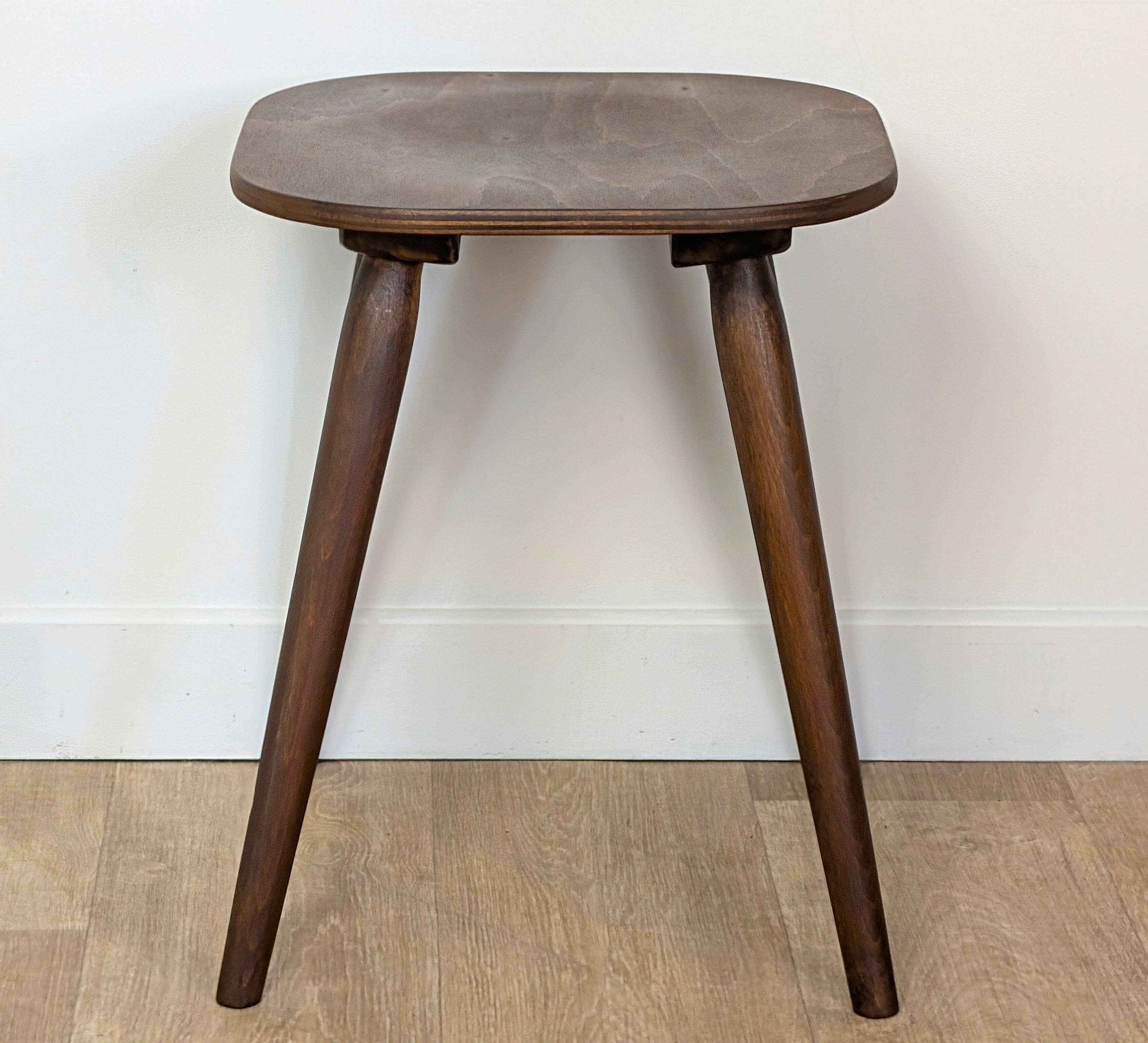 Pair of 60' stools