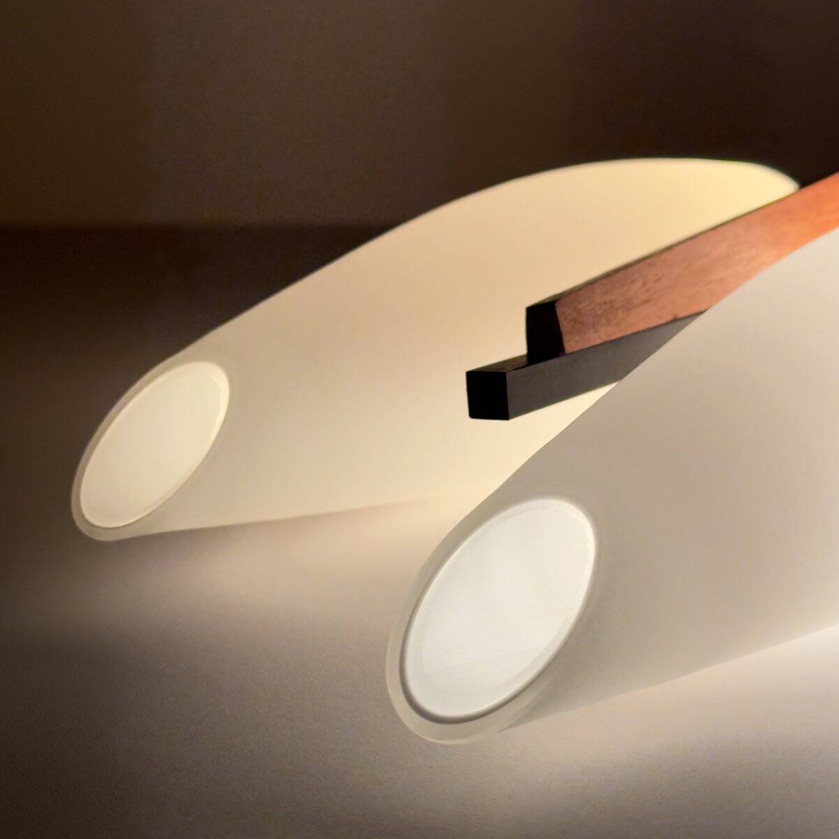 Vintage wall lamp by Stilnovo, Italy, 1960s