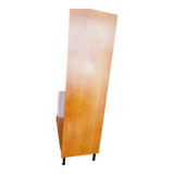 Armoire en bois