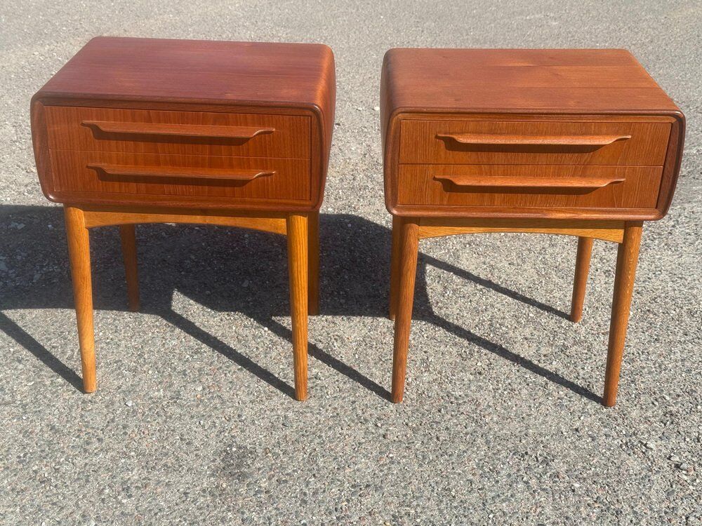 Tables de chevet en teck avec pieds en chêne attribuées à Johannes Andersen, 1964, lot de 2