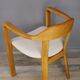 Suite de 4 fauteuils en chêne et tissu