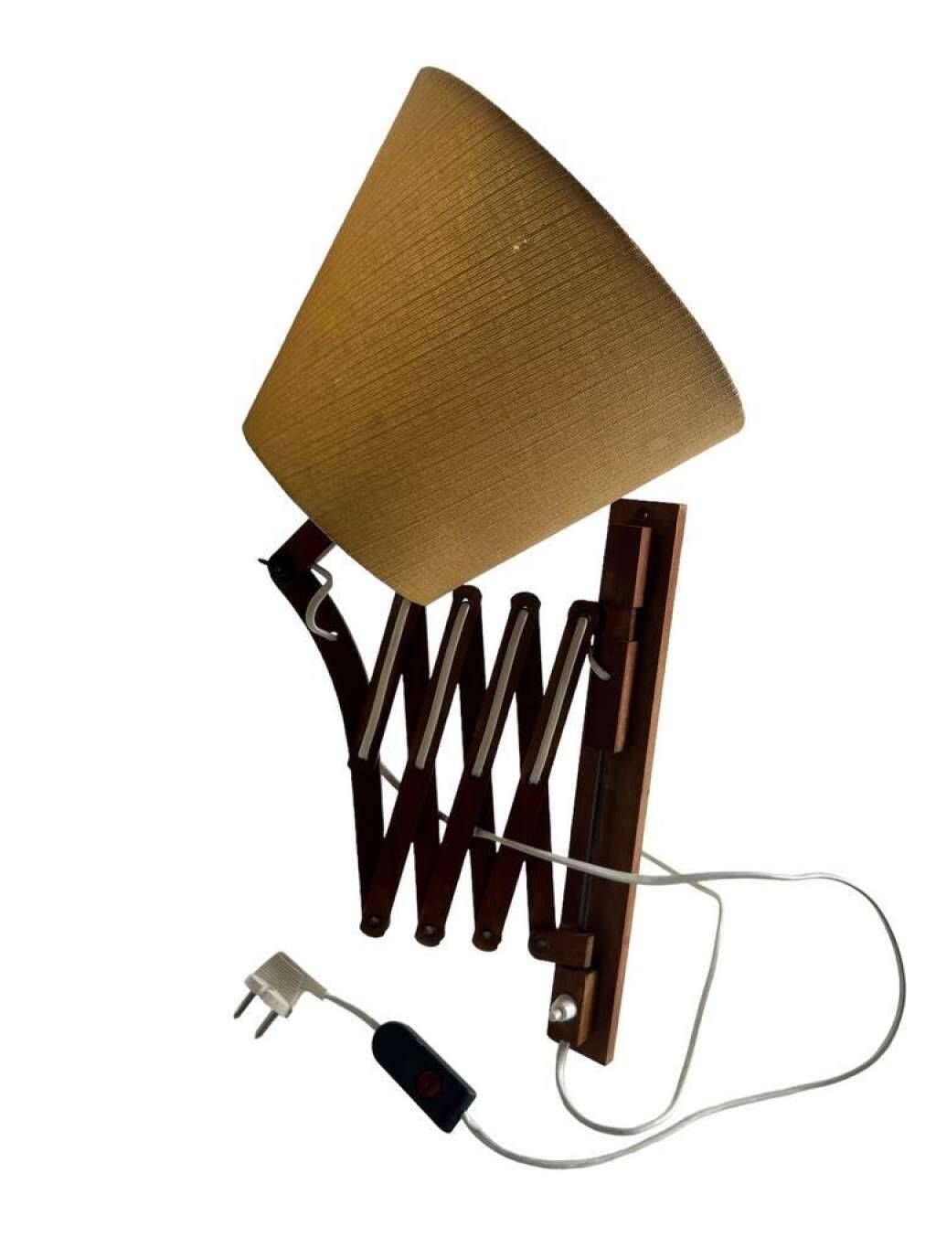 VINTAGE WOODEN WALL LAMP / SCISSOR LAMP WITH LAMPSHADE 'ARO LEUCHTEN'