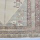 Tapis turc à motifs floraux beiges Oushak, référence 3085