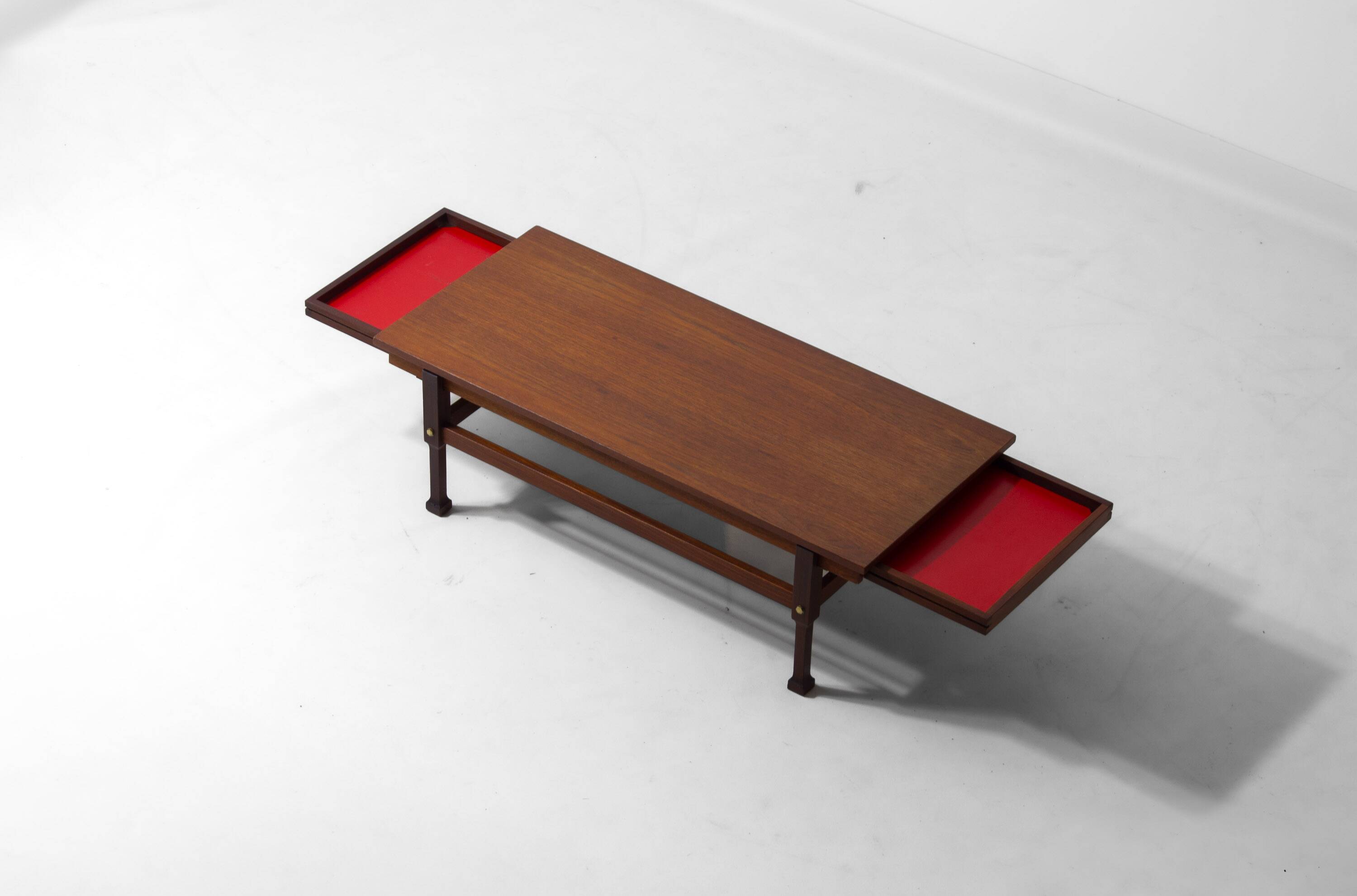 Table basse italienne en teck avec tiroirs cachés, années 1960.