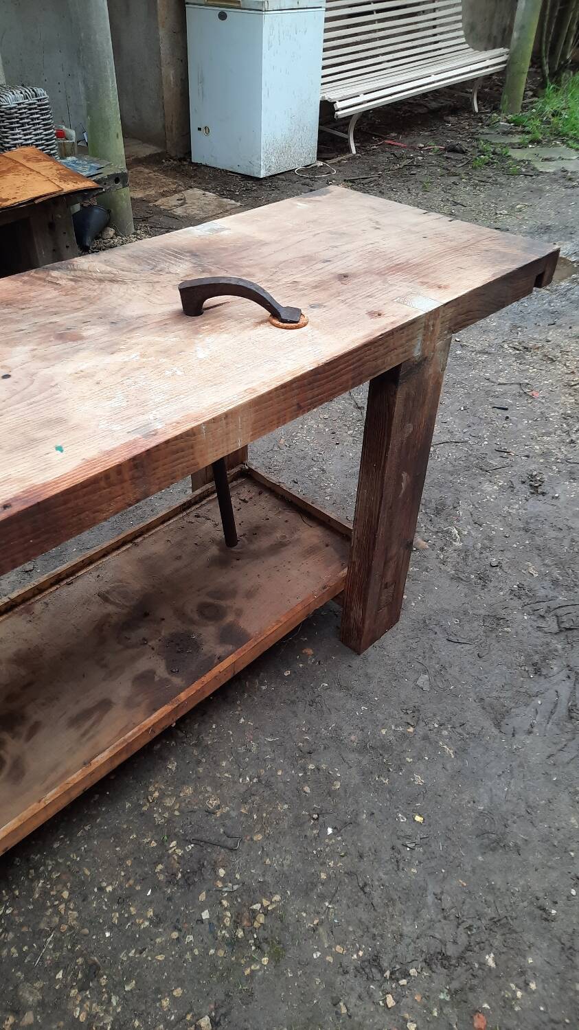 Carpenter's workbench