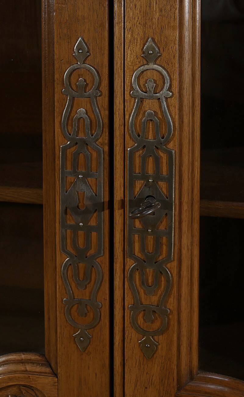 Walnut Display Cabinet, Louis XV Style – Late 19th Century