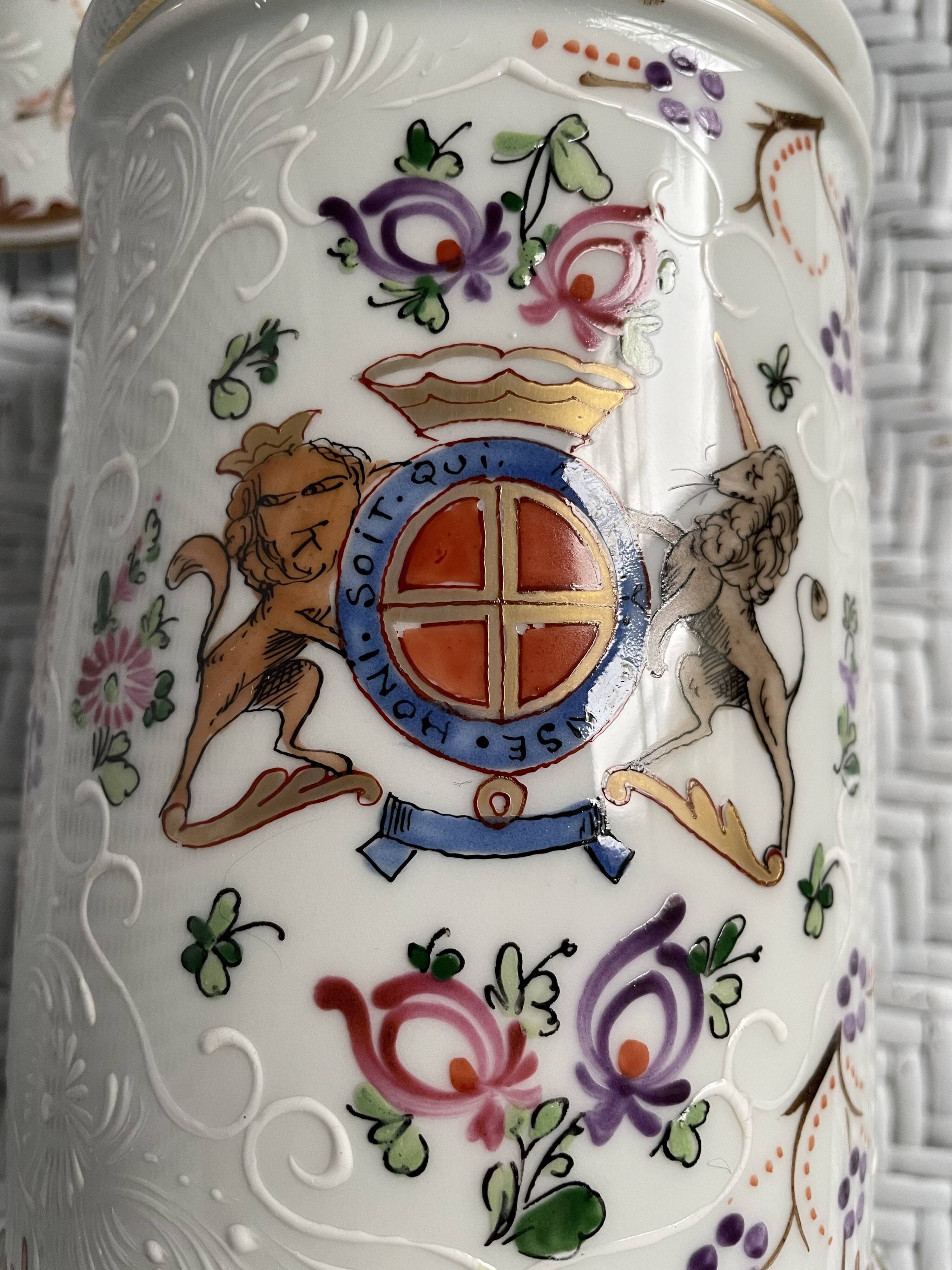 Twentieth century Paris porcelain pharmacy pot