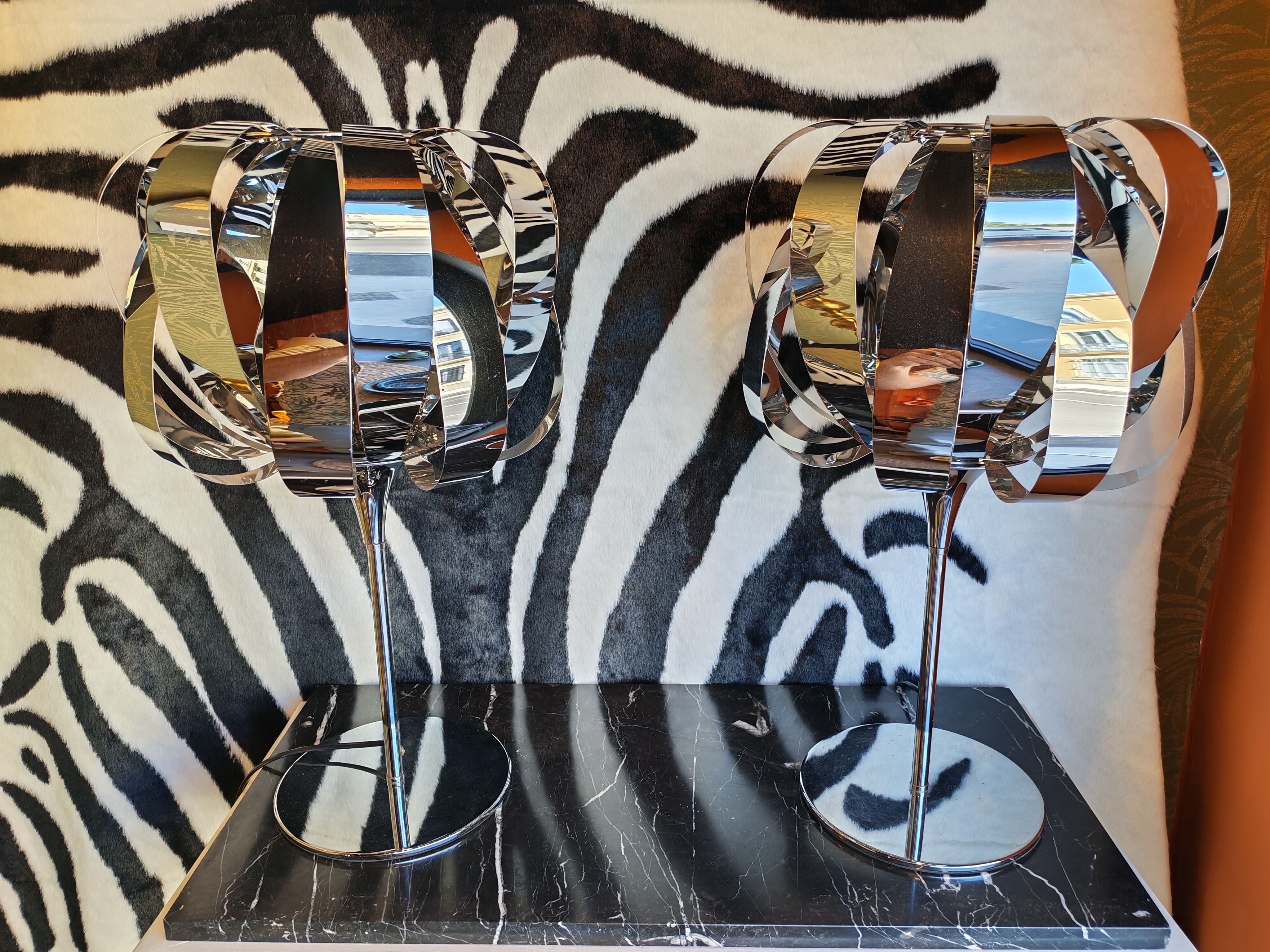 Pair of space age lamps model Eres