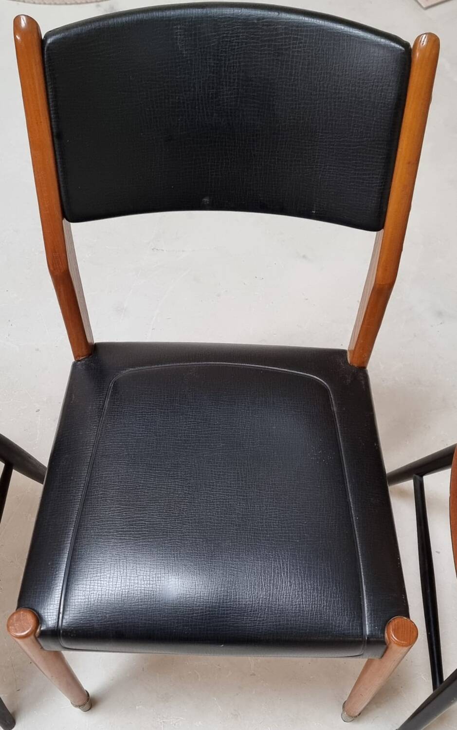 Chaises du milieu du siècle