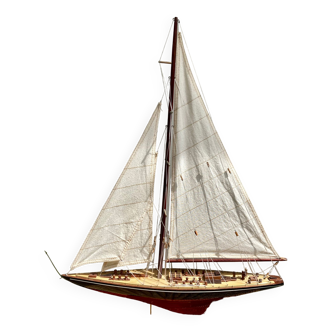Sailboat Endeavor - luxury model