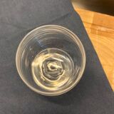 Engraved aperitif glasses with square foot