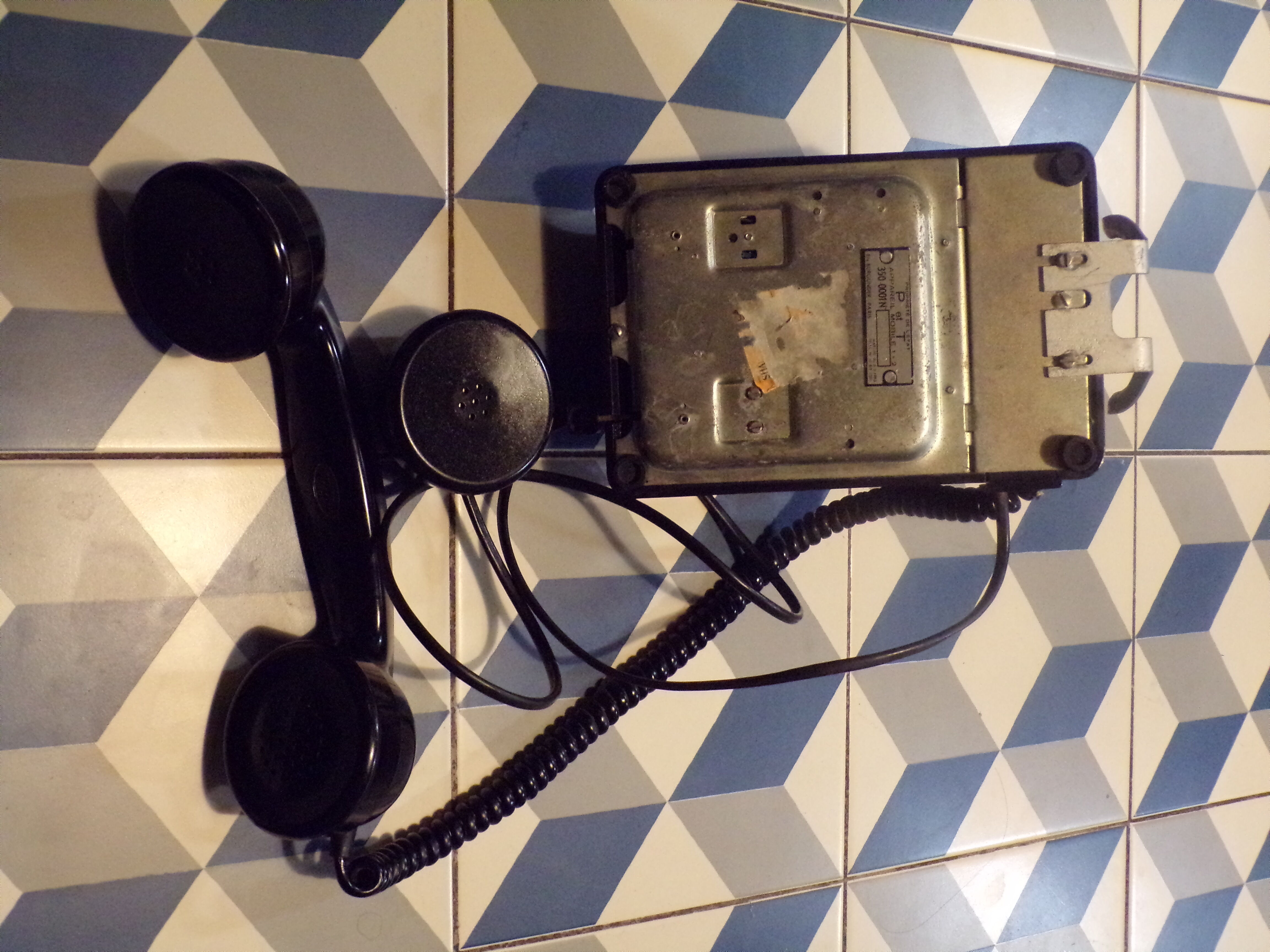Vintage phone with Bakelite dial