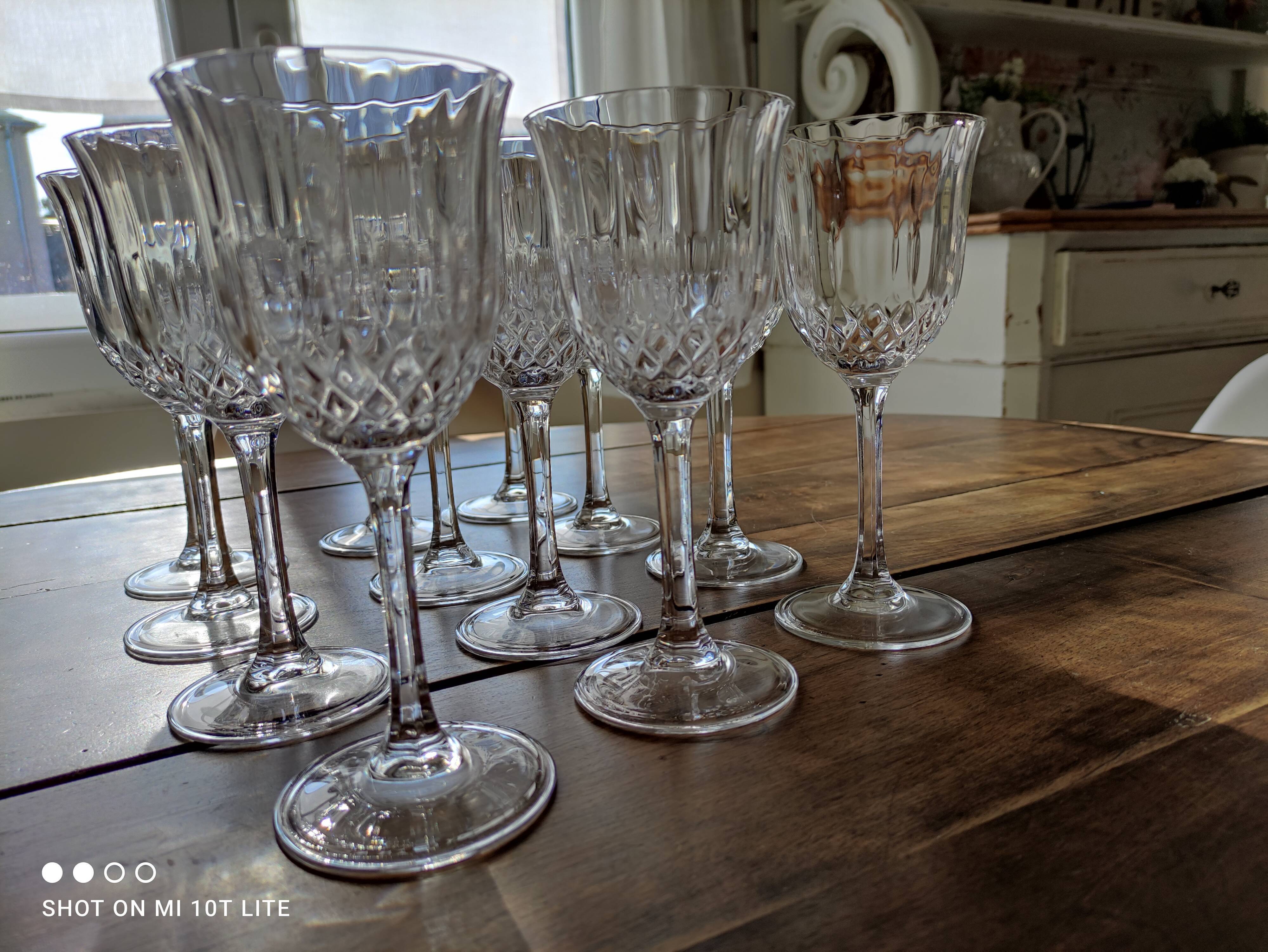 Lot de 12 verres à vin blanc vintage en cristal italien modèle Capri avec boites d'origine