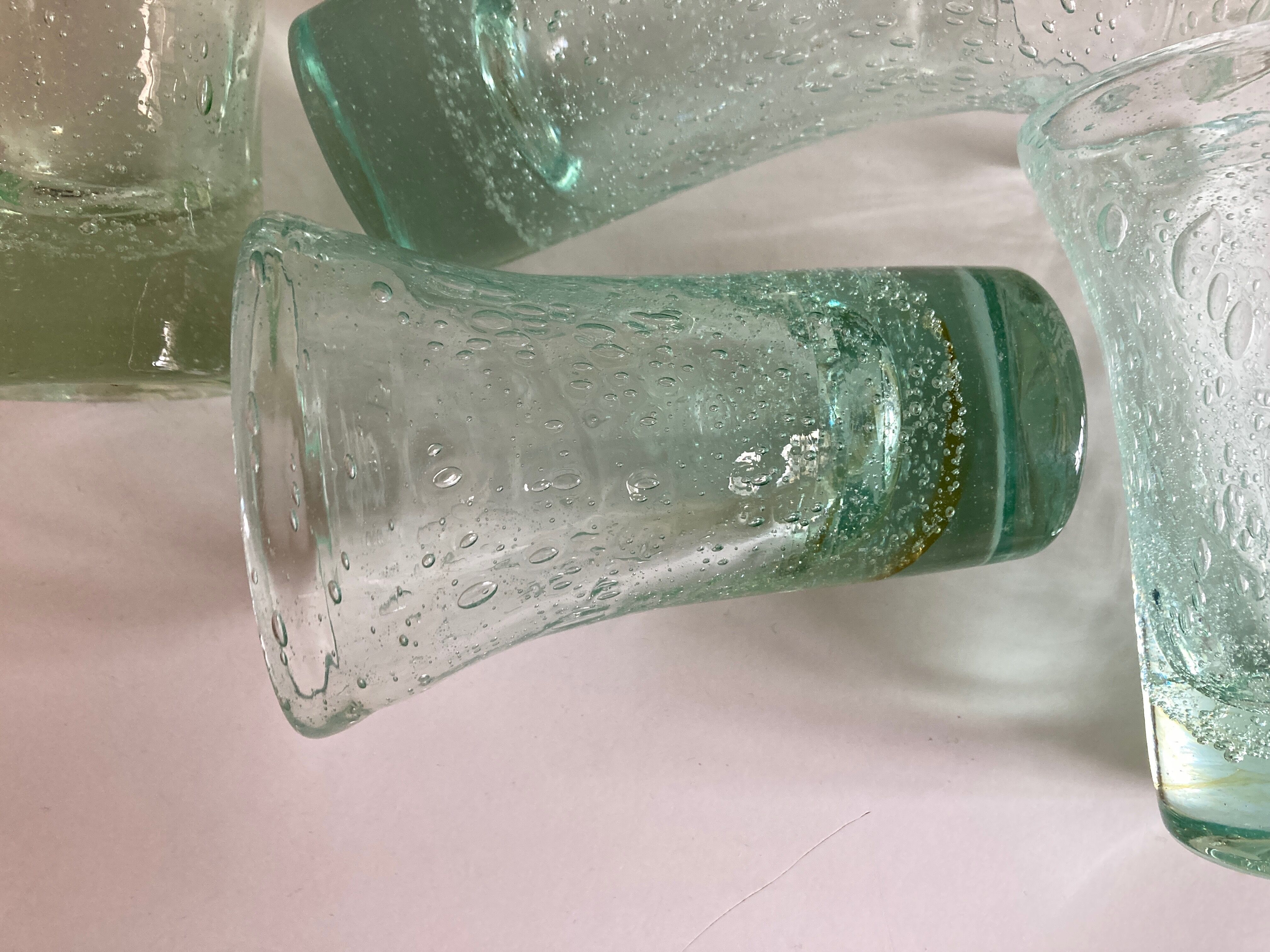 Set of 7 Biot cups in bubbled glass 1970
