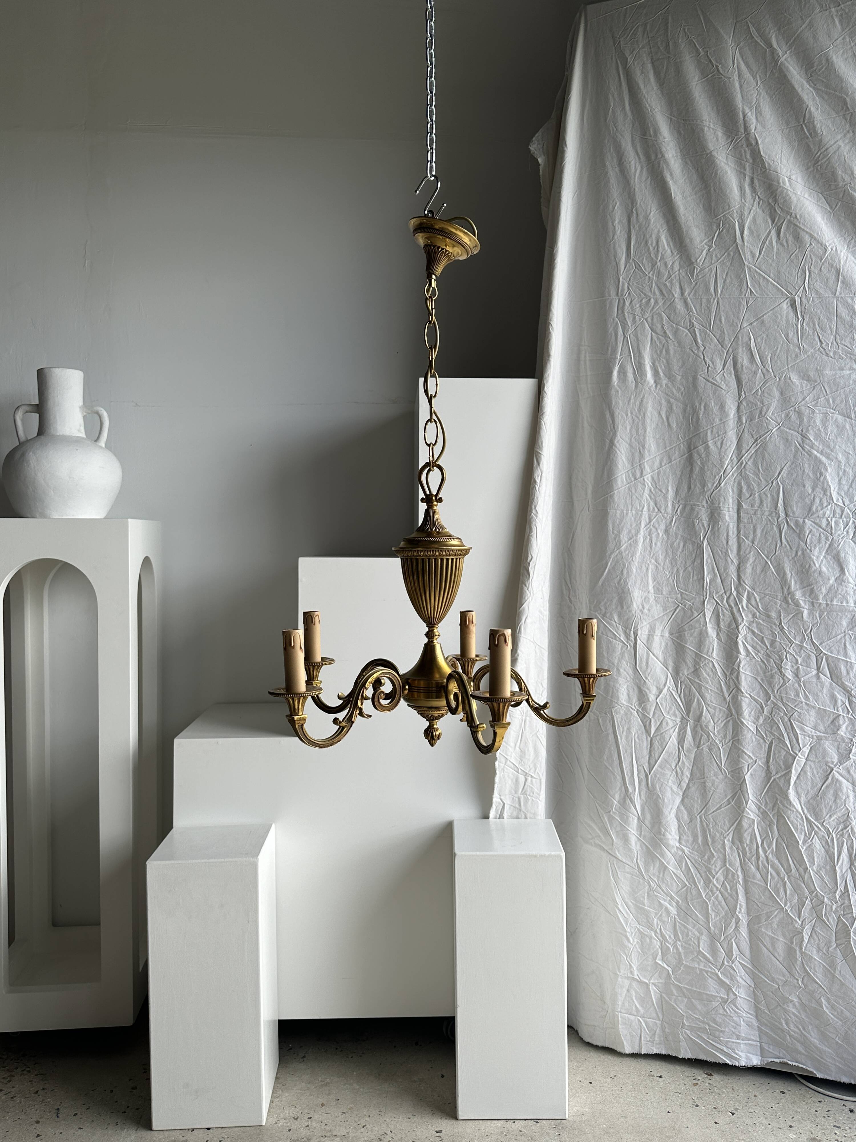 Classic 5-light gold chandelier