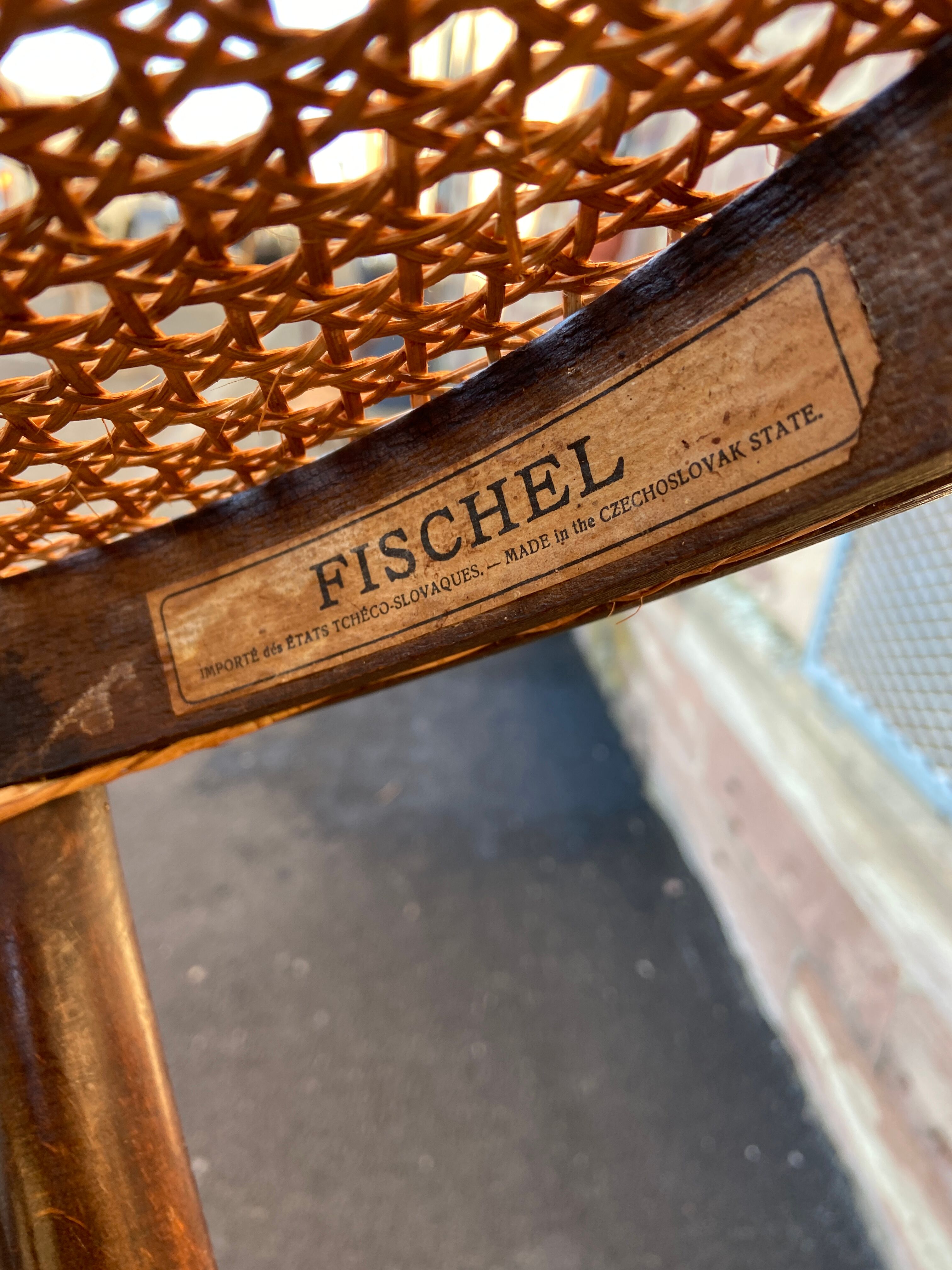 4 curved wood chairs Fischel Nr 14