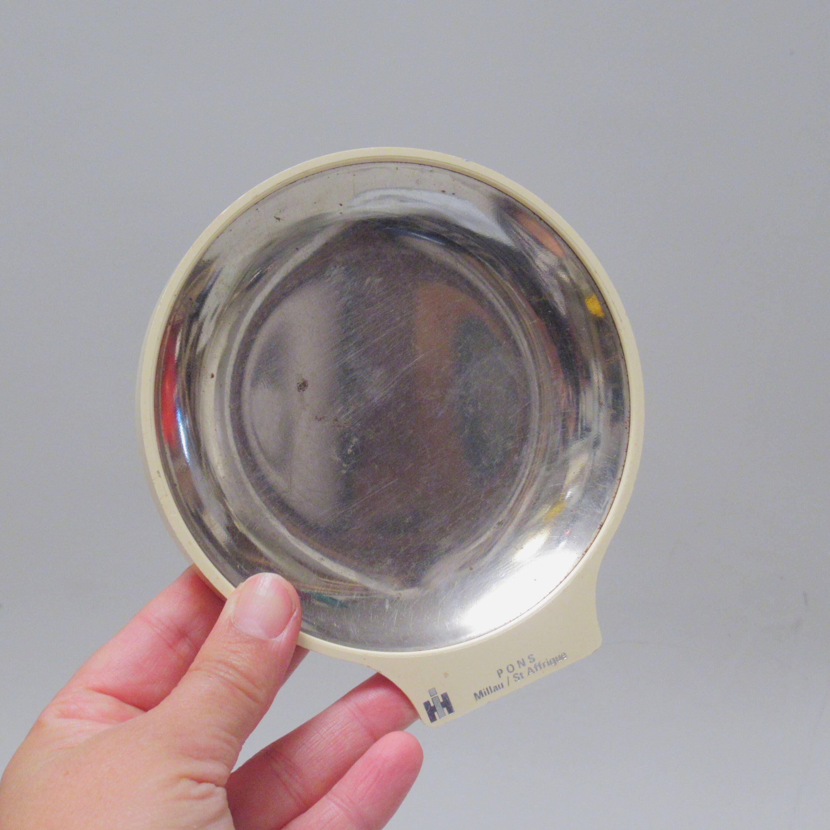 Cendrier en mélamine années 70