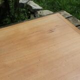 Table style drapier