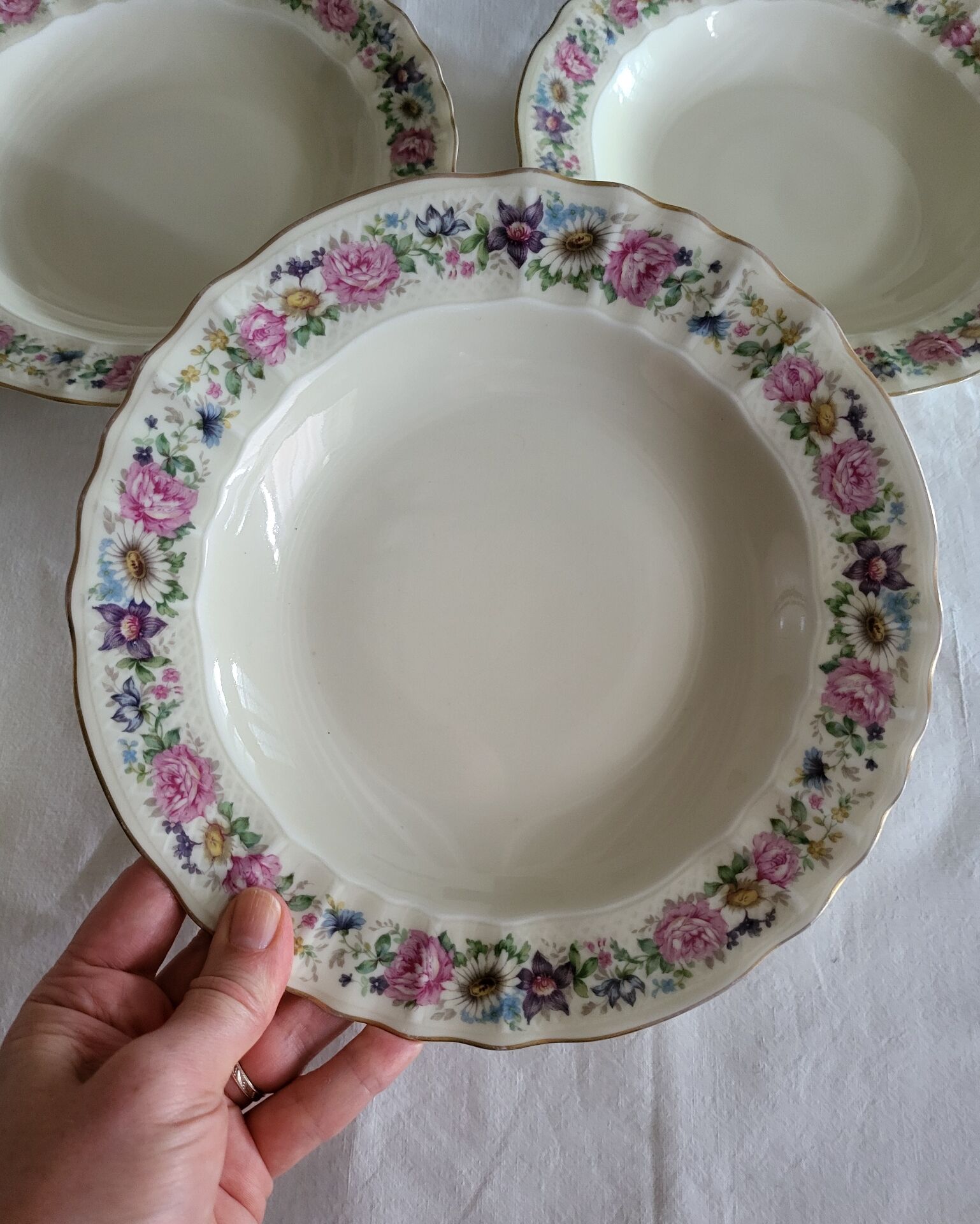 Limoges Bernardaud 4 Deep Plates in porcelain