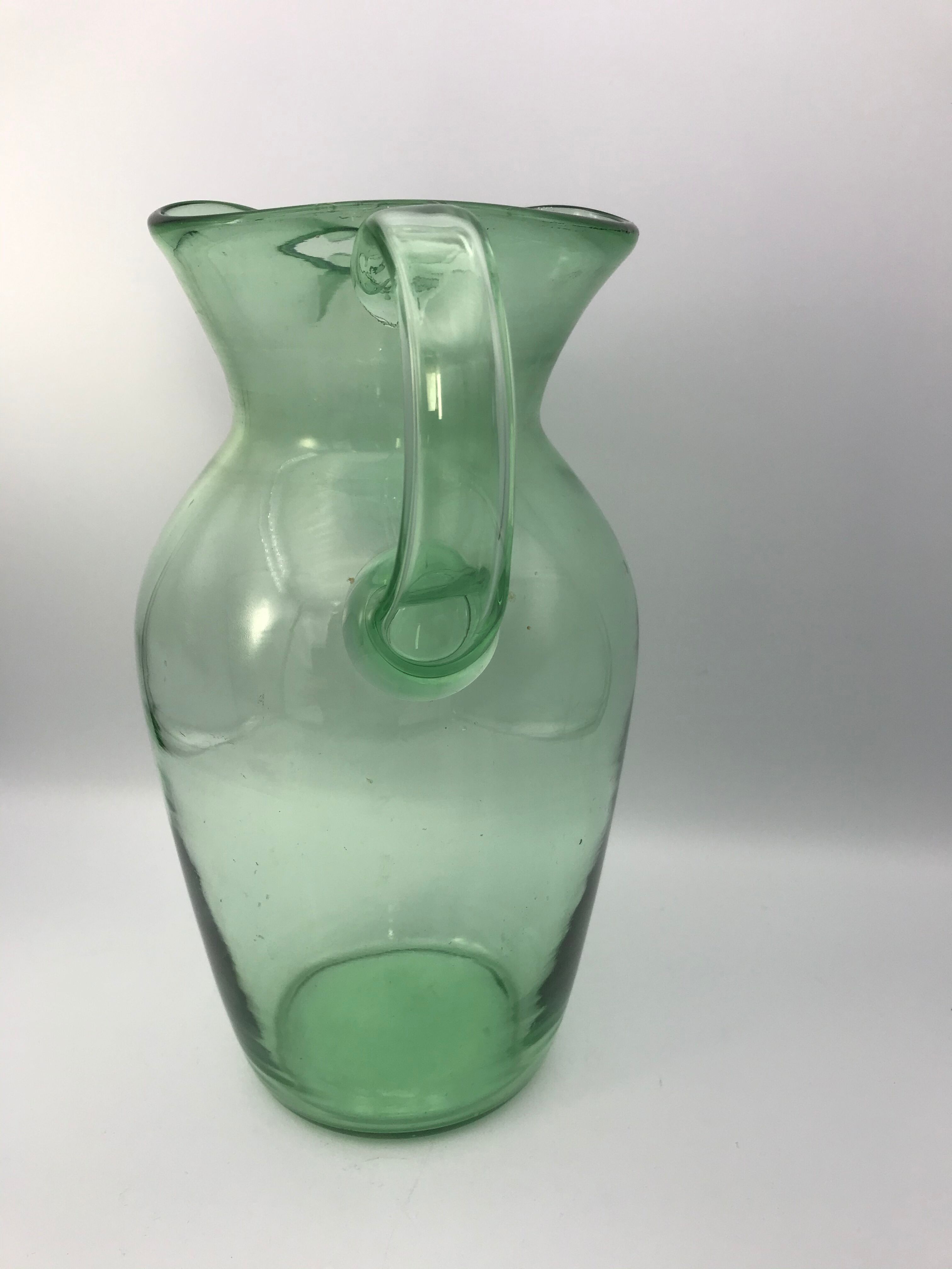 Broc vintage in glass green 25 cm