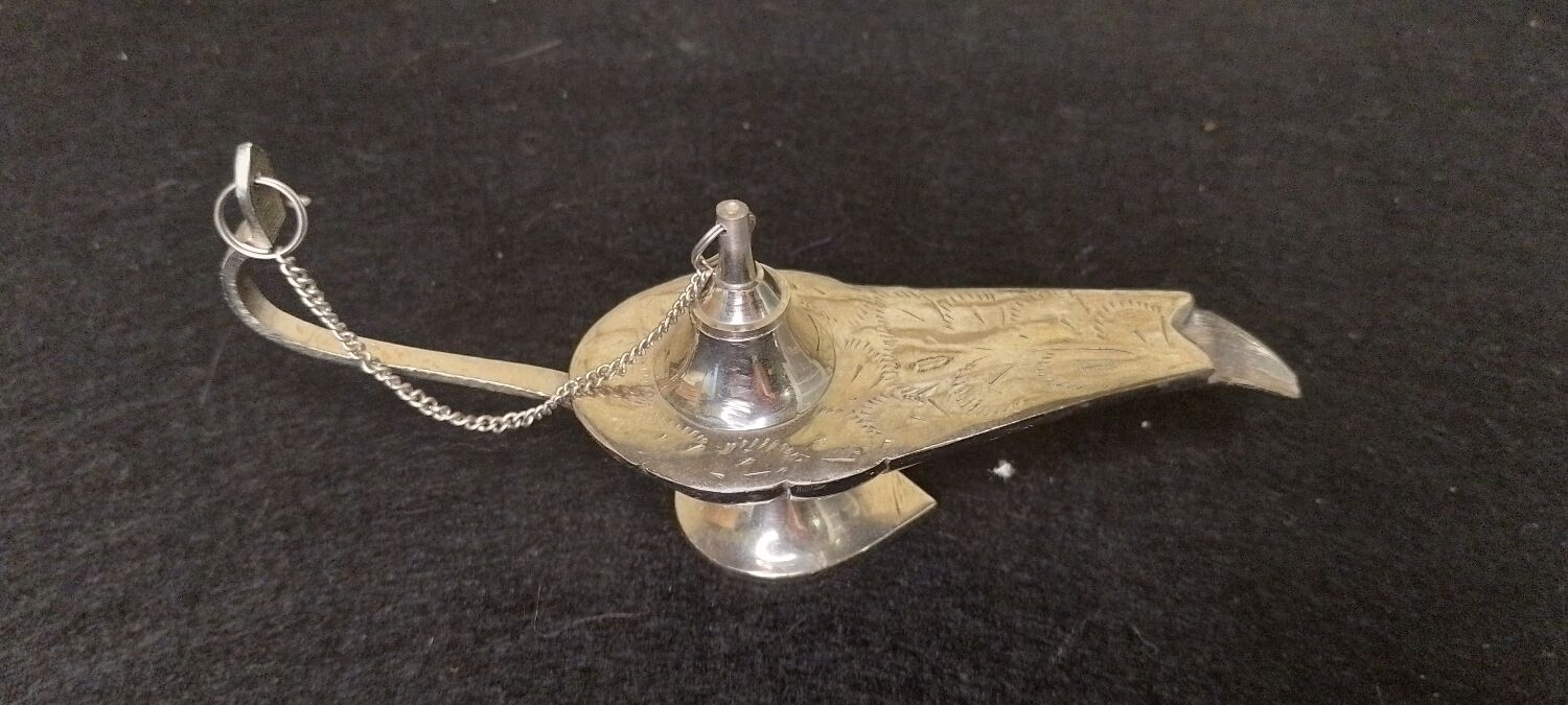 Oil lamp