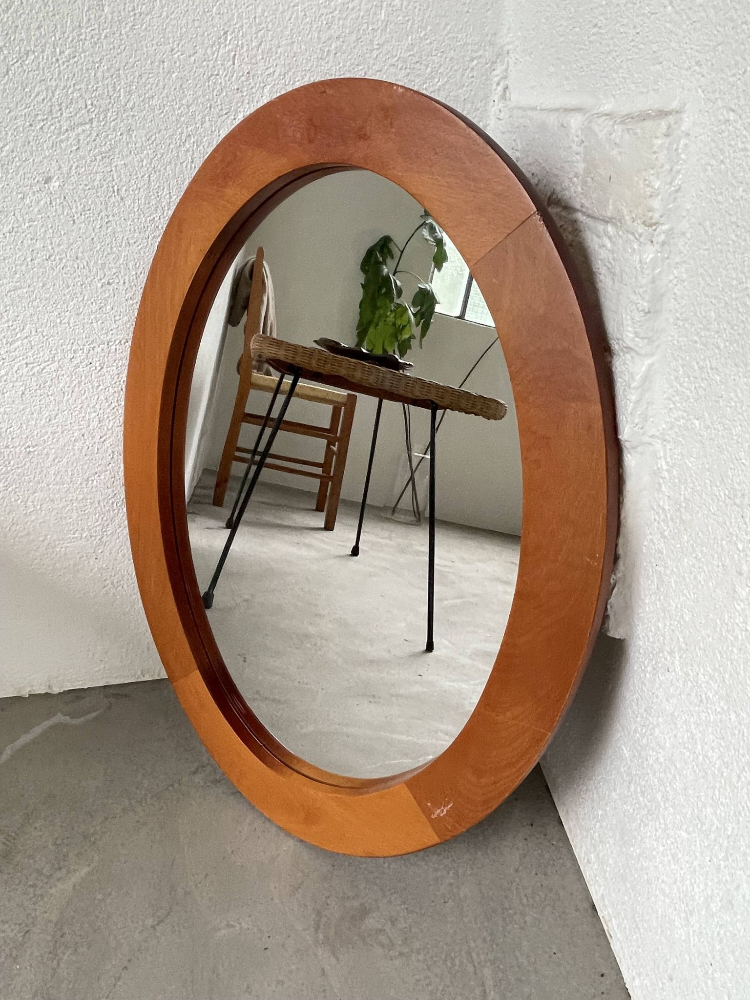 Oval cherry mirror