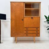 Vintage 50s wardrobe