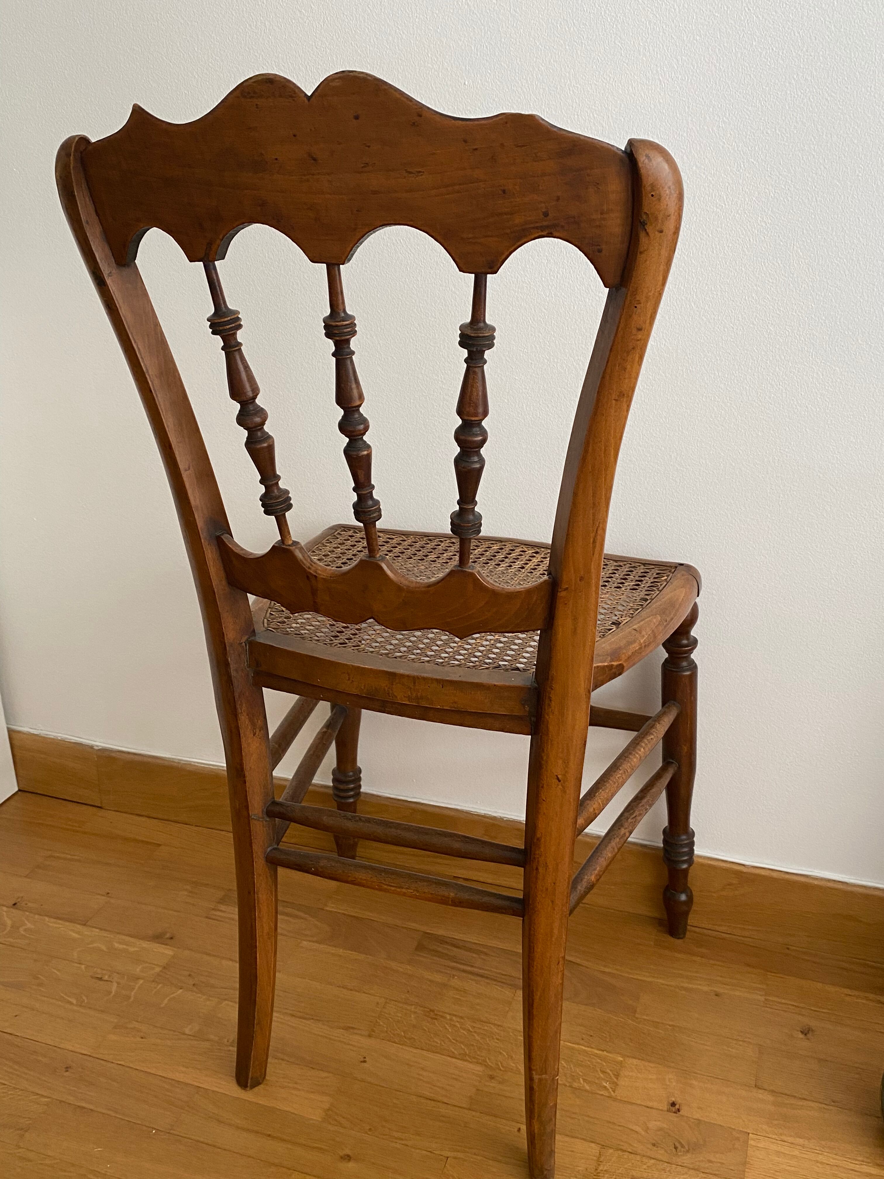 Napoleon III style chair with canning seat