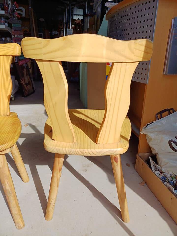2 country Bavarian chairs