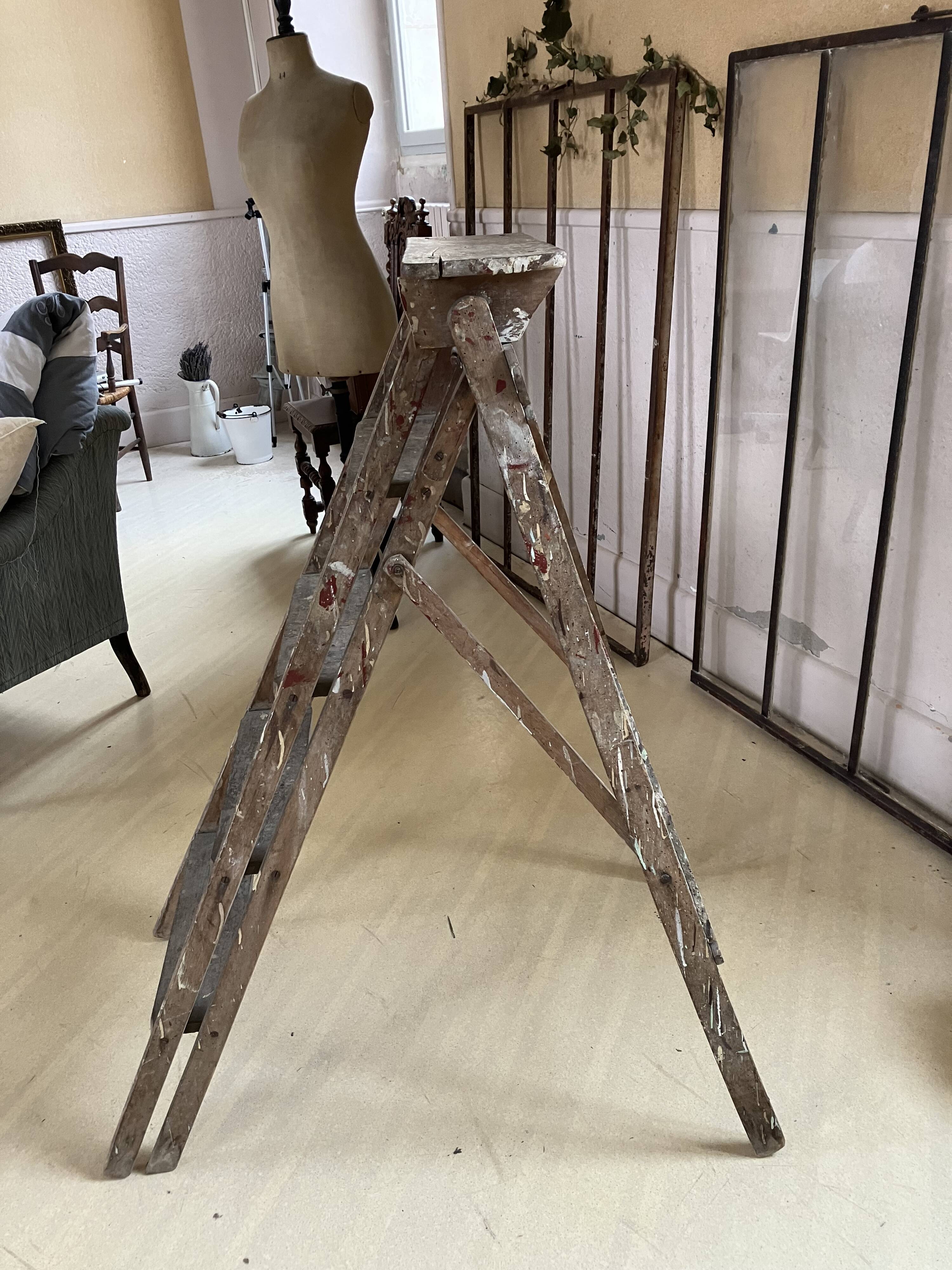 Painter's stepladder