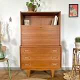 Scandinavian secretary