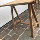 Winegrower's farm table