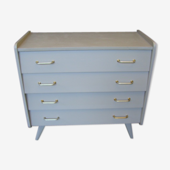 Dresser 60