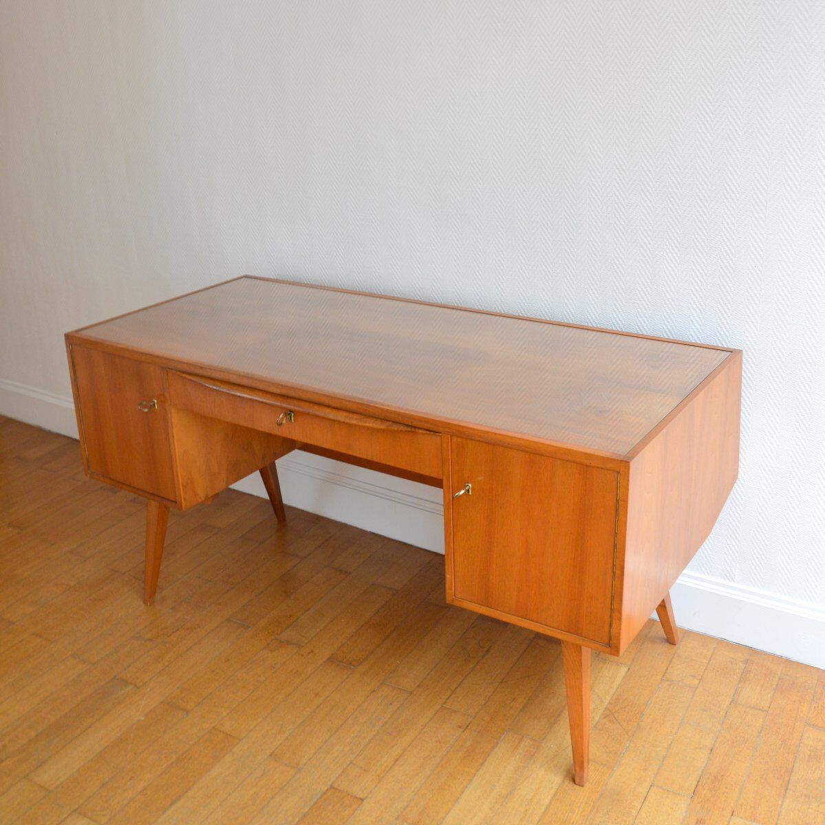 Scandinavian feet compass desk 1960 vintage teak