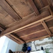 Extendable oak table