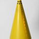 Suspension en forme de cône du milieu du siècle moderne en acier laminé jaune.