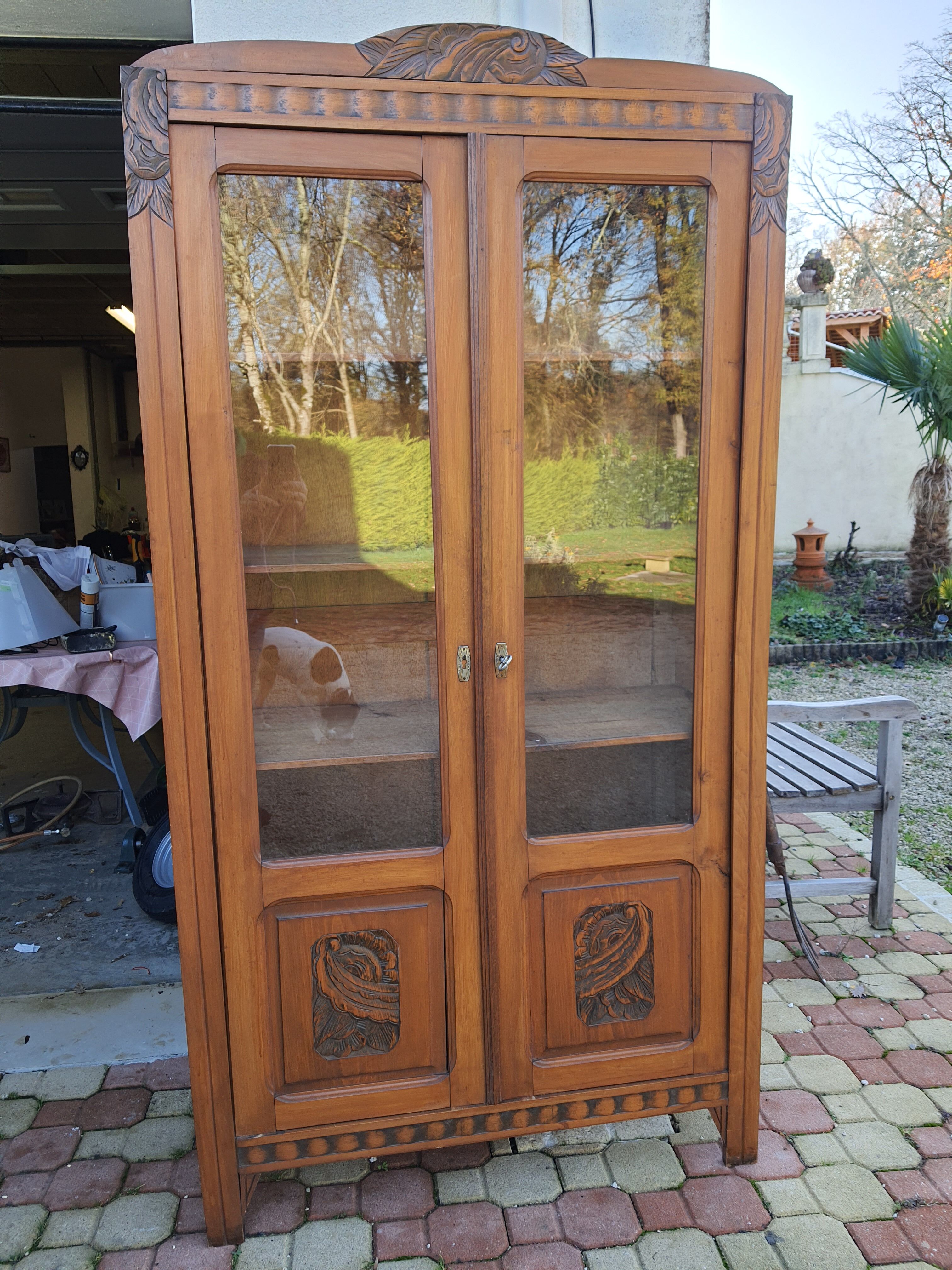 Parisian window cabinet