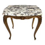 Petite table de style Louis XV en bois doré et plateau de marbre