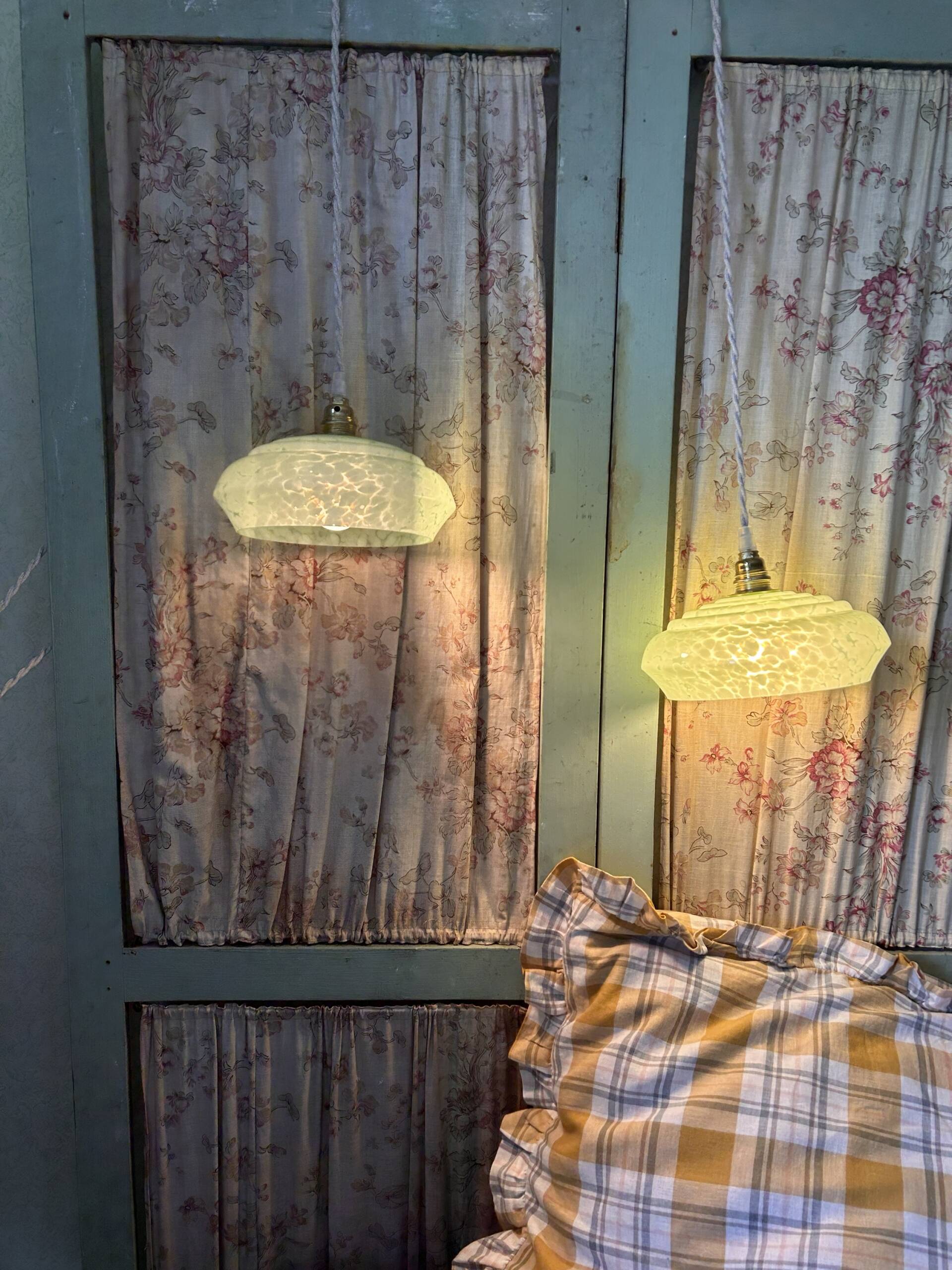 Clichy glass pendant light