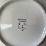 Porcelain cake service