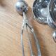 13 coupes à glace en inox + serviteuse