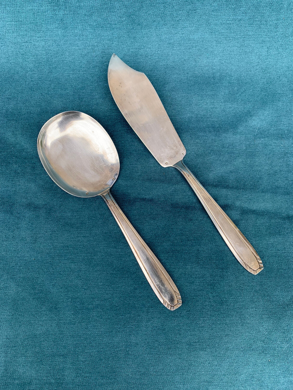 Poincon silver metal pie and cake shovel
