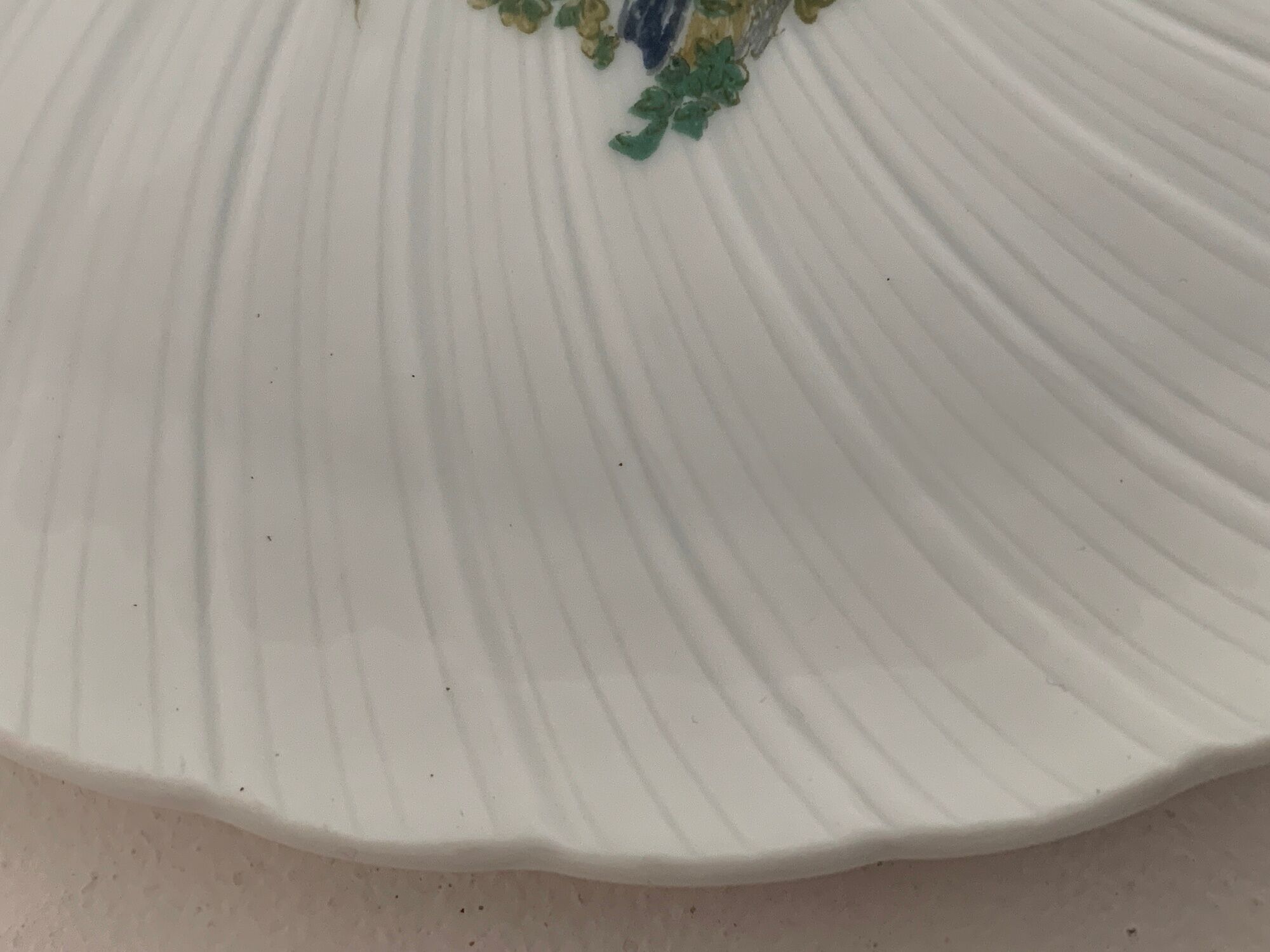 8 Bernardaud and Co. dessert plates signed Elbé, Limoges porcelain, decorated with birds