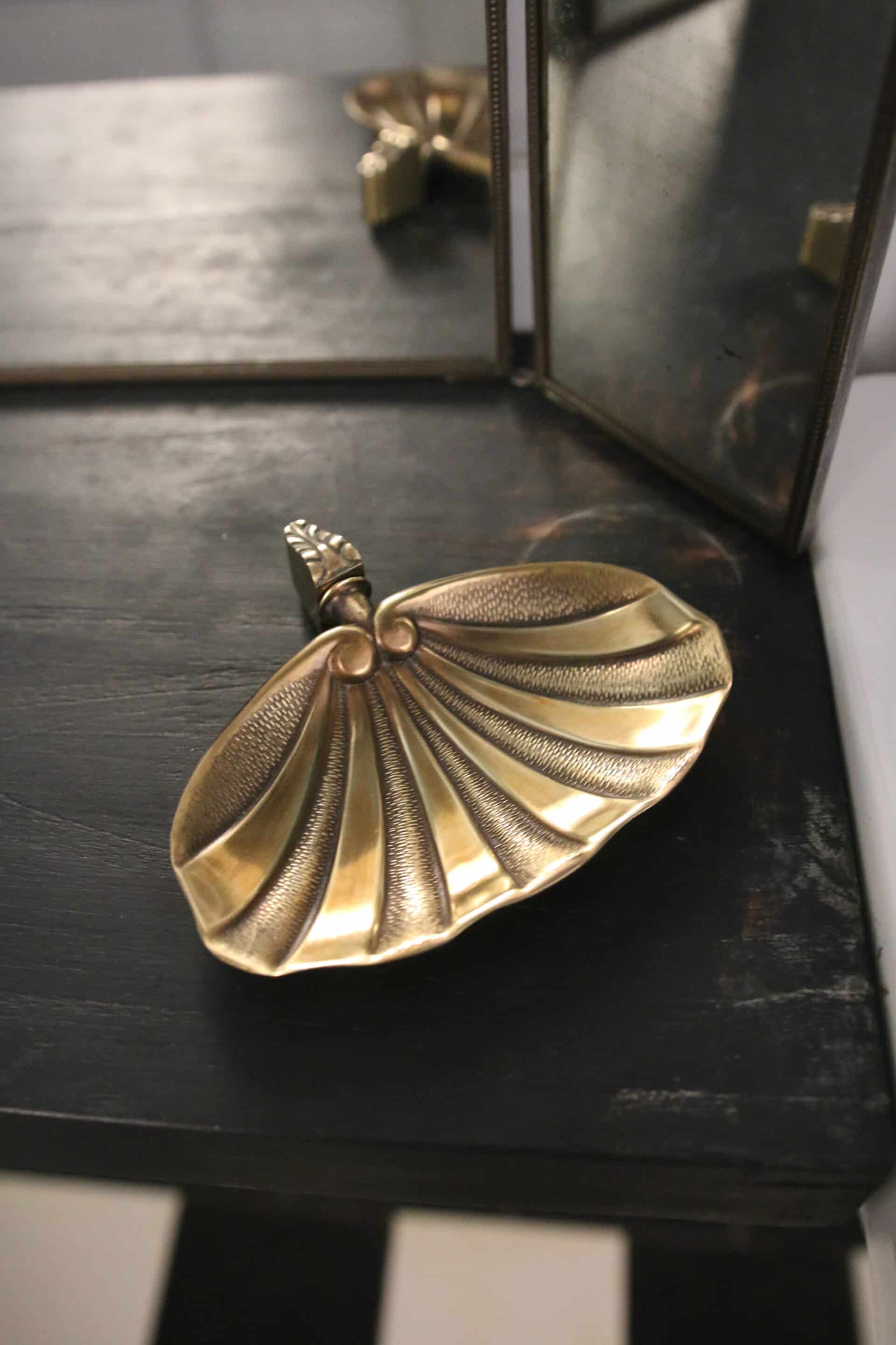 Vide-poche, porte-savon coquille vintage en laiton