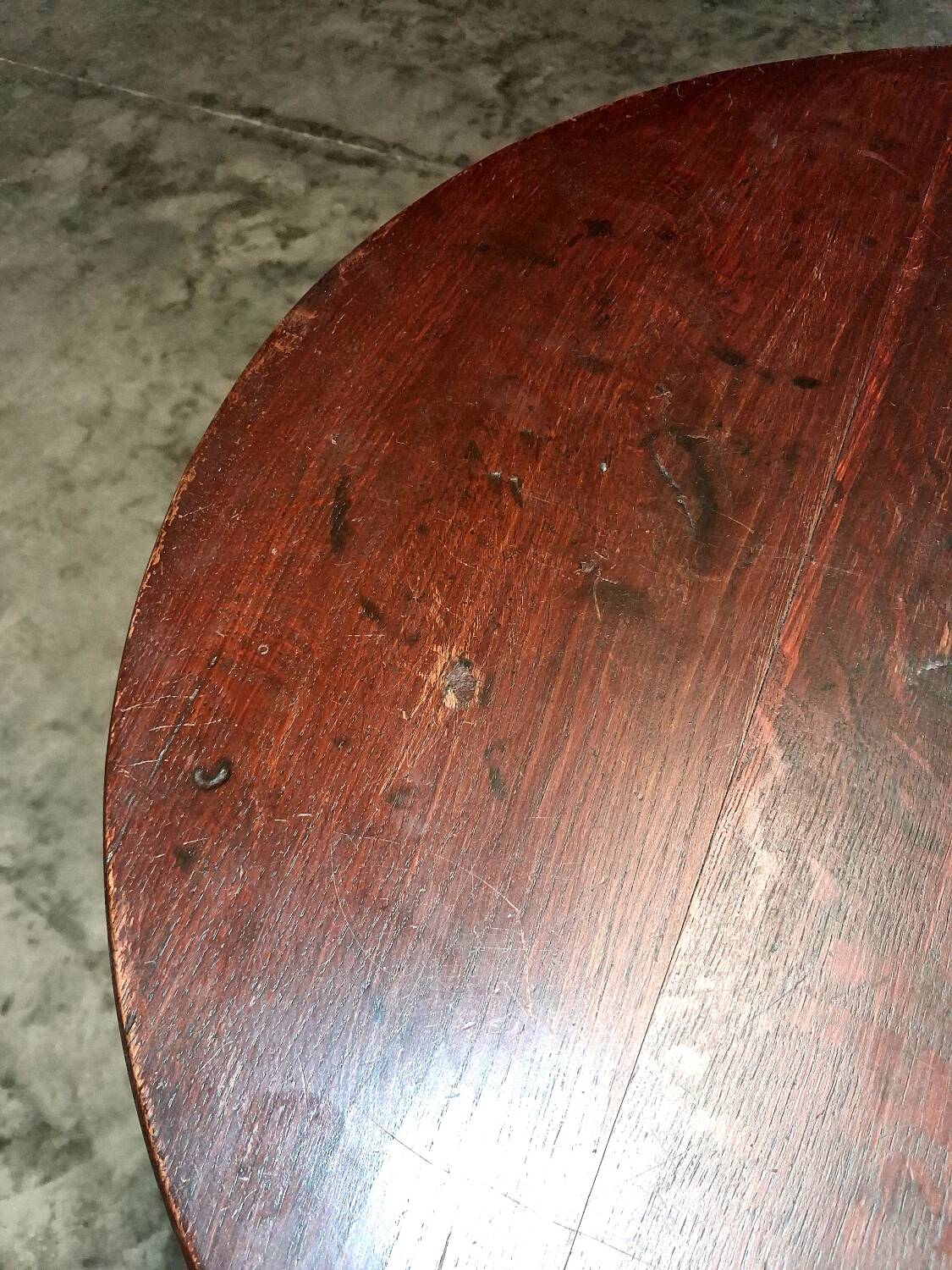 Country bistro guéridon table