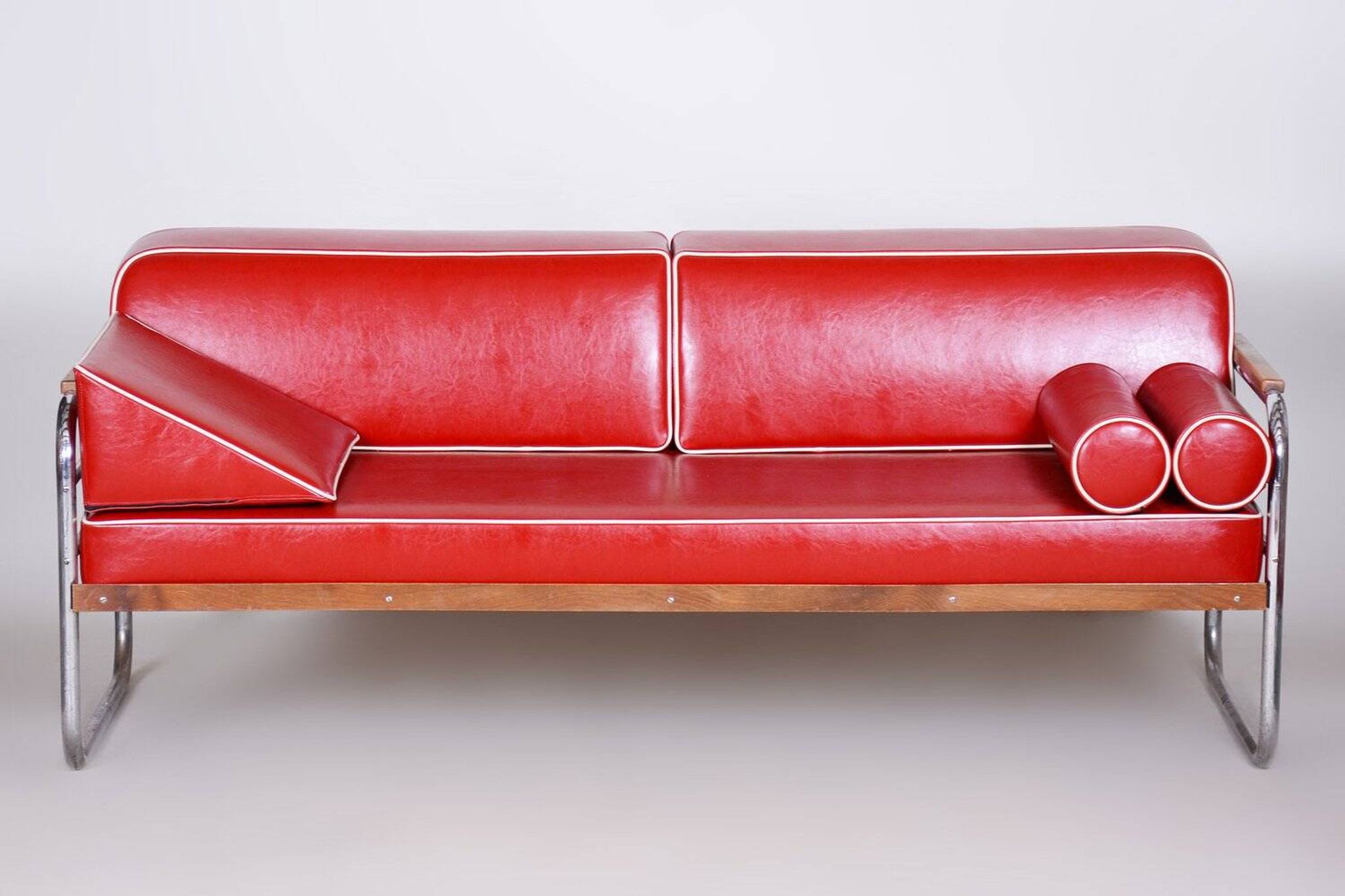 Bauhaus Sofa in Beech & Leather attributed to Thonet, 1930s