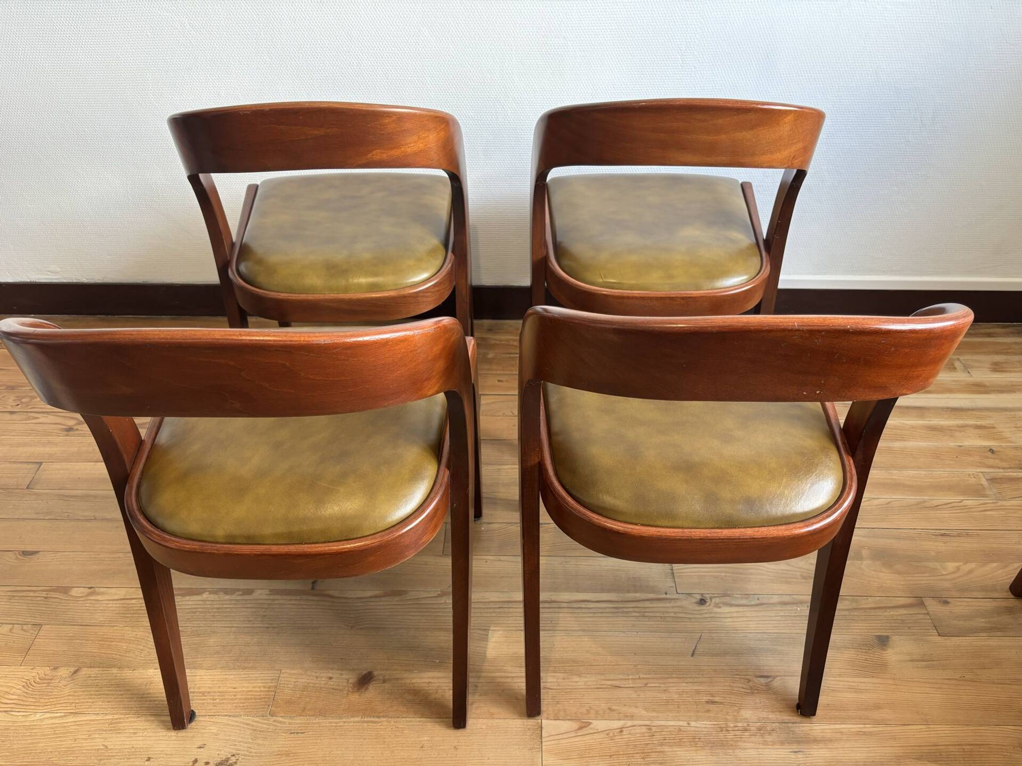 Gondola chairs Baumann